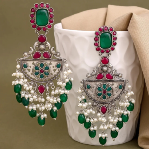 parineeti dangler earring