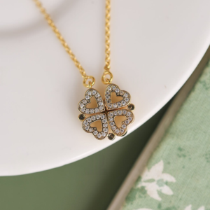 belle fashionable pendant neckpiece